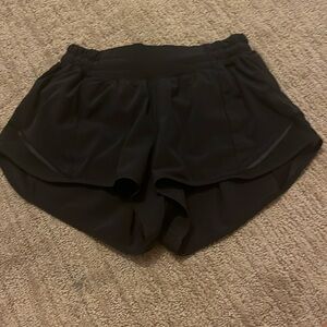 Black Lululemon hottie hot short size 0